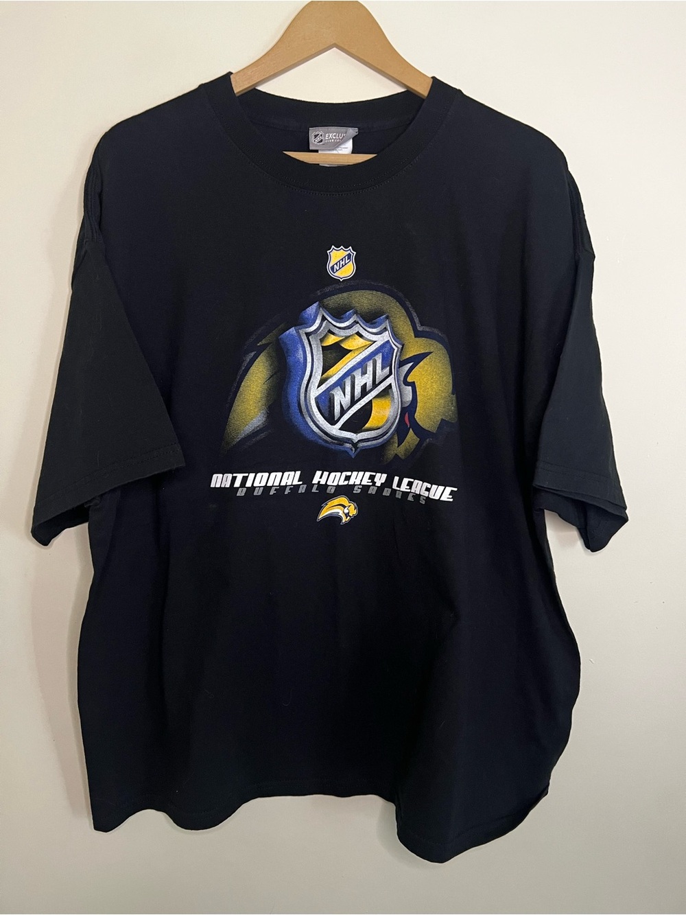 Vintage NHL Exclusive Club Collection Buffalo Sabres Hockey T Shirt 2XL